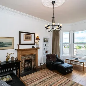 Pass The Keys Quiet 2beds Flat With High Ceilings And Great Views Apartment Edinburgh